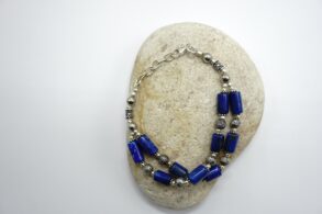 BRACELET en argent et pierre lapis-lazuli