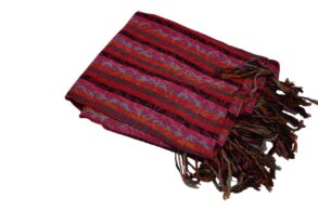 pashmina cachemire couleur FUCHSIA avec des motifs et des frises