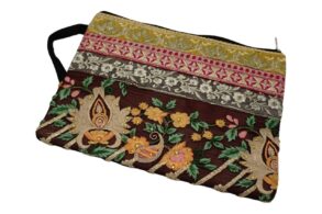 Grande pochette brodée indienne