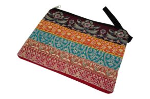 Grande pochette brodée indienne