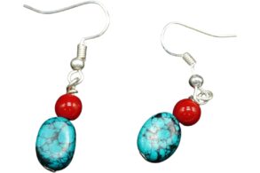 Boucles d’oreille tibétaines turquoise et cristal rouge
