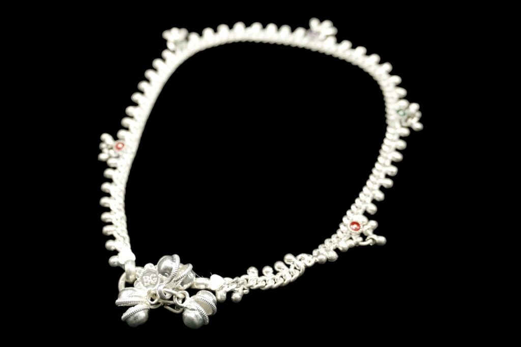 Collier Plastron Vintage Argenté Avec Pampilles Et Pierres Naturelles - Bijou Bohème - Réf. 3362 - Occasion
