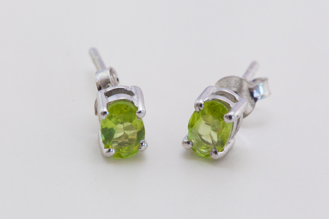 Boucles D'oreilles En Pierre De Péridot Et Argent - Occasion
